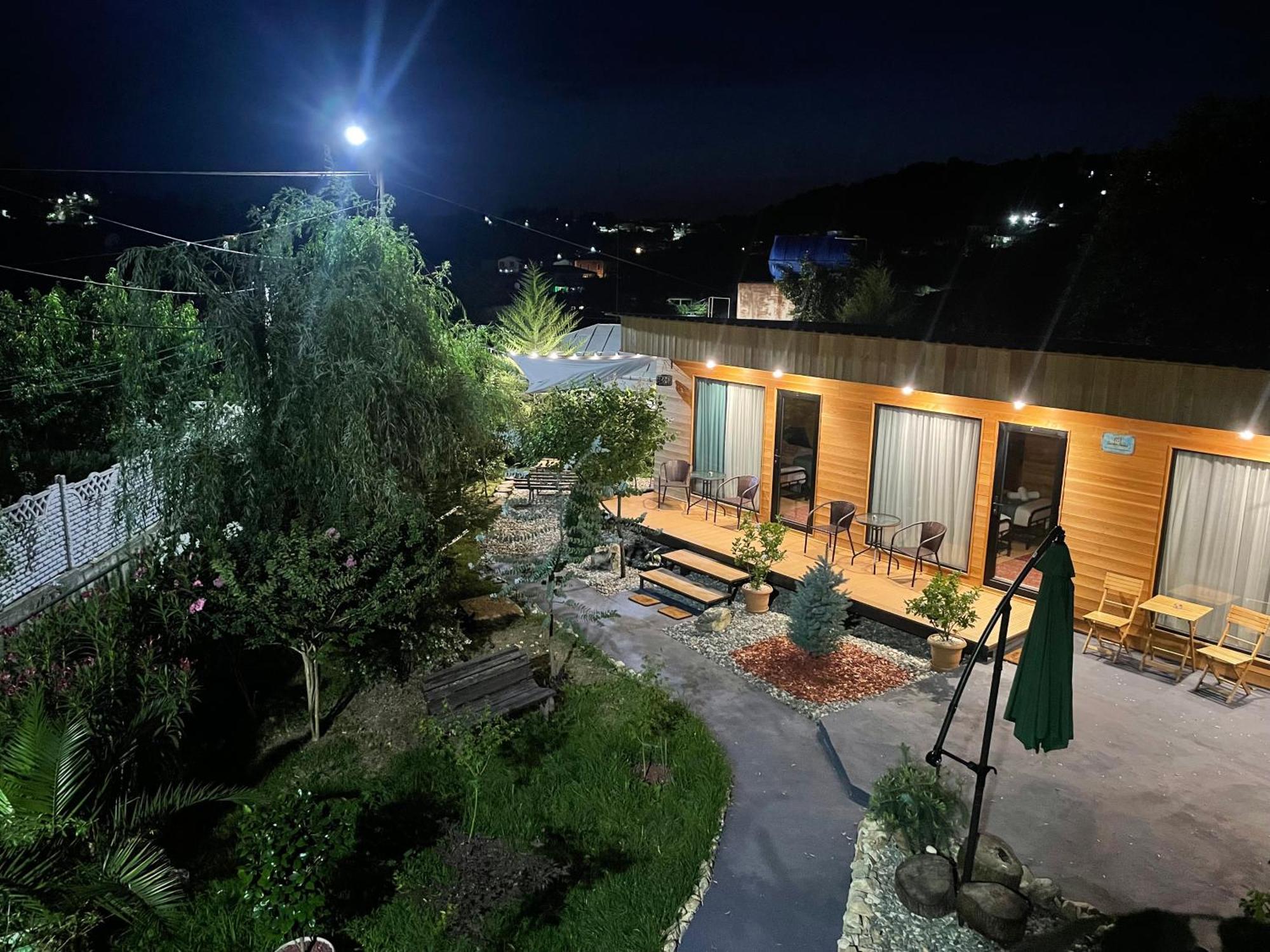 Garden Rooms In Kutaisi Esterno foto